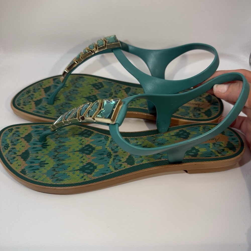American Eagle Rhinestone Thongs Flip Flops Beach Sandals Green Gold Size 10.5